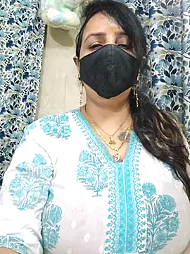 cute-tanvi online show from October 8, 1:43 am