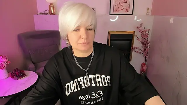 CarmenSoft online show from April 24, 9:06 pm