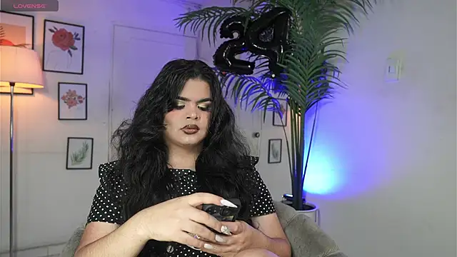 artechloe online show from October 28, 11:42 pm