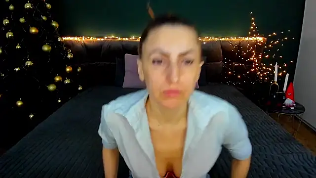 Rebecca Diamond online show from January 13, 7:03 am