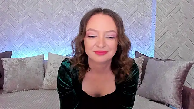 EvaBarsa  online show from November 18, 9:10 am