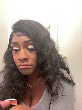 Foreignthababyy online show from March 13, 12:45 am