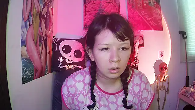 Haru Queenn online show from October 19, 10:01 pm