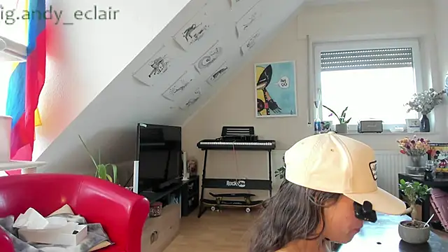 tinny williams online show from September 28, 7:03 am