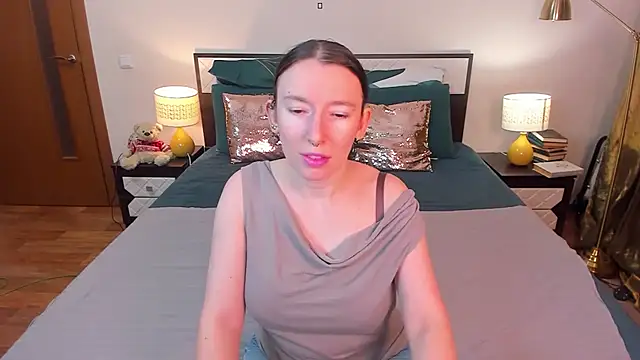 CatherineWalls online show from February 10, 4:37 am