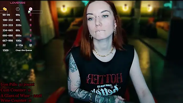 MaxPhoenixx online show from April 28, 6:45 pm