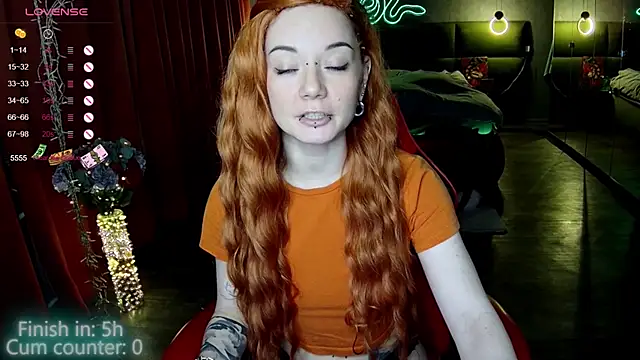 MaxPhoenixx online show from October 30, 8:10 pm