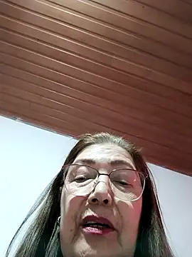 Vicky Rosse online show from February 5, 9:51 pm