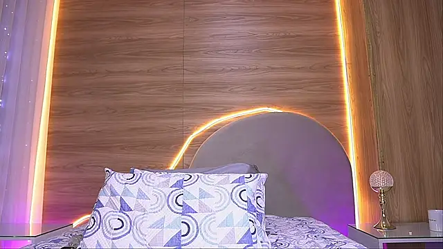 alexaa walker online show from March 25, 12:08 pm