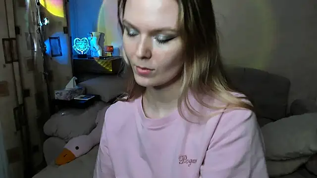 Vivian Davis online show from March 10, 6:45 pm