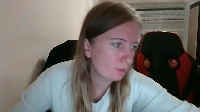 PeterAndJen online show from October 5, 7:08 pm