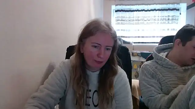 PeterAndJen online show from February 18, 8:57 am