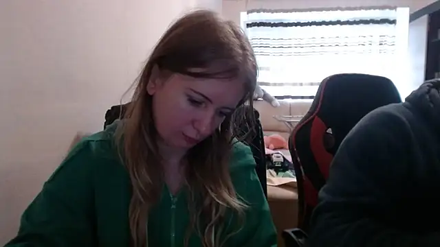 PeterAndJen online show from October 22, 8:41 am