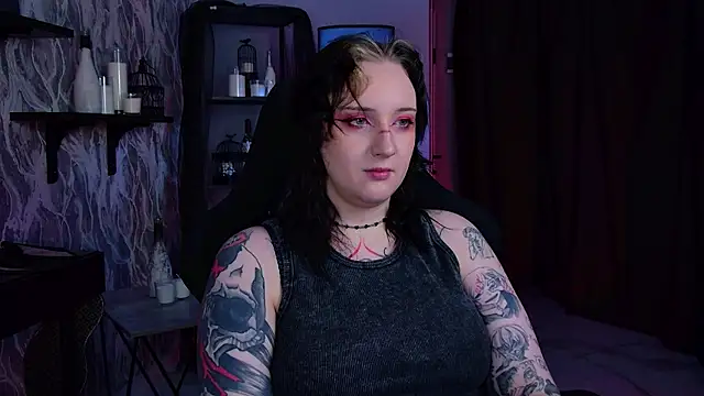 AsheLucker online show from December 5, 9:27 pm