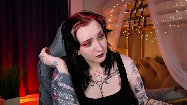 AsheLucker online show from April 13, 4:19 pm