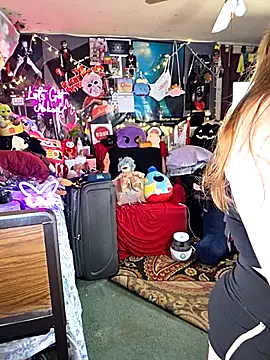 VelvetDiablo online show from May 16, 1:52 am