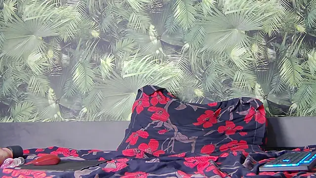 Alison Drew online show from October 8, 8:02 pm