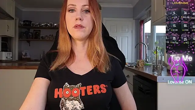 stripmequick online show from February 10, 1:14 pm