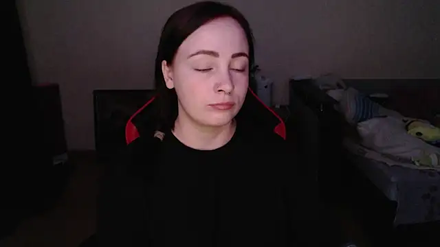 Laralianna online show from April 11, 6:11 pm