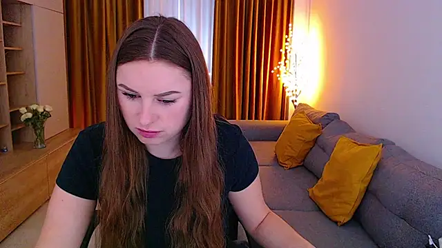  Mia Adams online show from March 10, 10:30 am