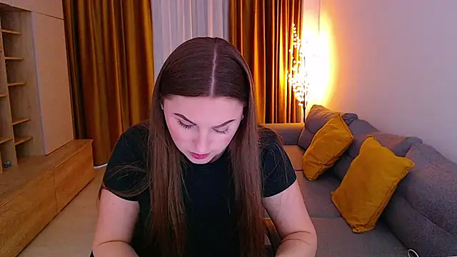  Mia Adams online show from March 30, 9:53 am