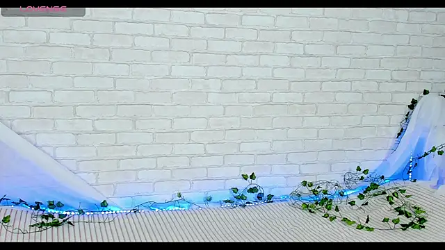 LinaKenny online show from April 23, 2:08 pm