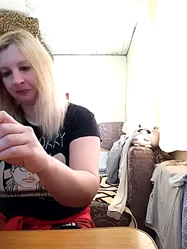 BustyBlond online show from February 4, 7:00 am