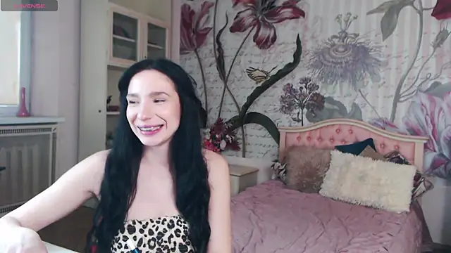 AliciaBow online show from October 23, 1:39 pm