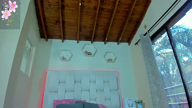 shanakendall online show from February 26, 2:49 pm