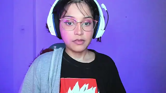 Little Lisy online show from December 4, 5:21 am