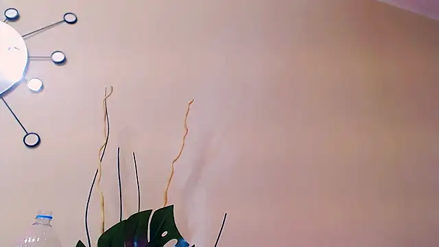 OLIVIA CANDY online show from February 20, 5:39 am