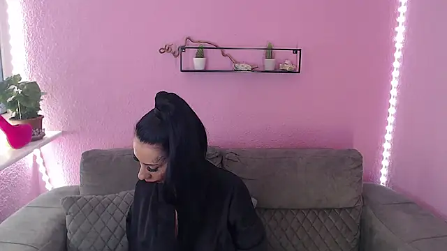 Queen Candy Official online show from October 19, 8:49 am