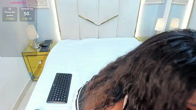 madycarter online show from March 21, 8:25 pm