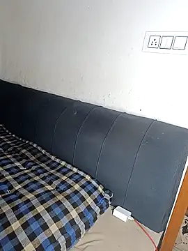 cutee  crazy online show from September 16, 6:16 pm