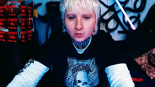 Marieblueeyes online show from June 22, 4:04 pm