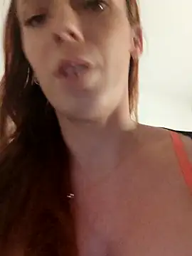 clara-francaise online show from October 13, 6:54 pm