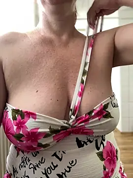 sweetmystery1 online show from July 14, 11:59 am