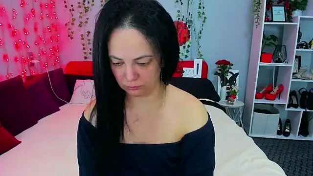 DarlingMilf online show from November 17, 7:14 pm