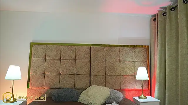 Valeriestyle online show from February 9, 4:15 am