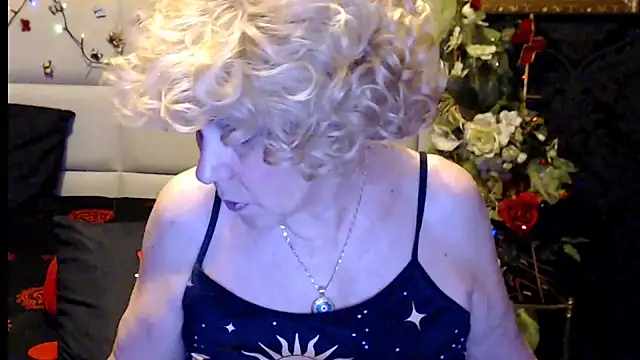 HappyWomanOn online show from February 2, 7:13 pm