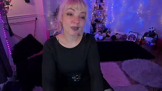 AliceW0lf online show from September 18, 8:40 pm