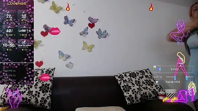 linapalacios online show from October 2, 11:21 pm