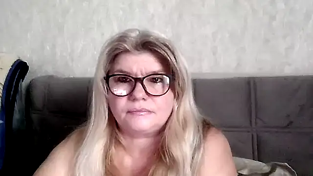 Diana 49 online show from February 7, 8:40 am