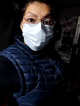 LaInsaciableIntensa online show from December 19, 12:15 am