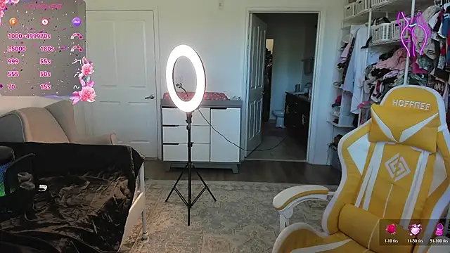 sweetbuttocks1 online show from January 16, 8:05 pm