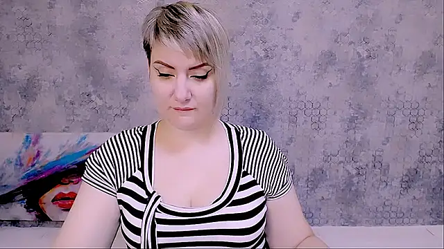 Djullia online show from September 12, 5:41 am