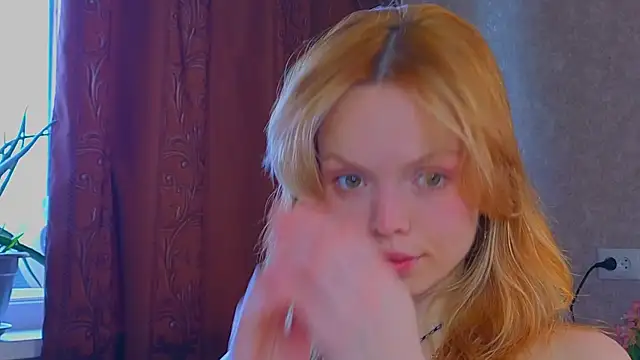 sinteas online show from April 18, 10:40 am