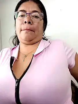   valentina18 online show from September 9, 1:11 pm