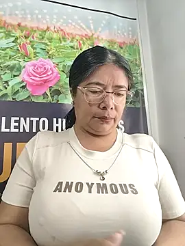   valentina18 online show from April 5, 1:54 pm