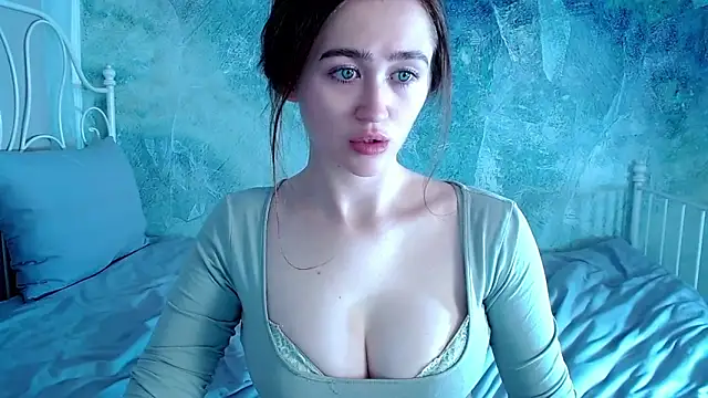 millllina online show from April 13, 3:35 pm